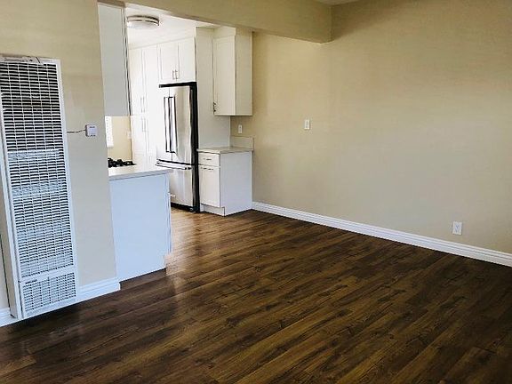 5th image of 1804 12th St APT 4