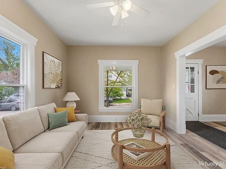 110 Bailey Ct — Photo 3