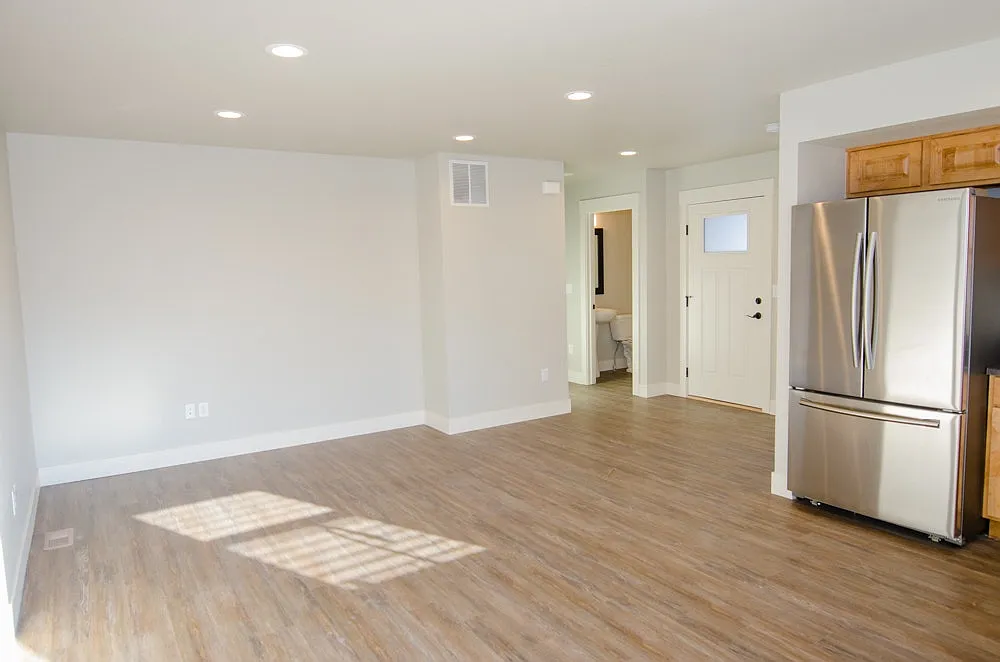922 North Garfield Avenue, Unit A100 — Photo 3