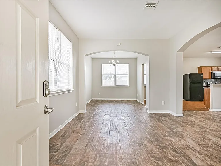 4714 Montclair Hill Ln — Photo 4
