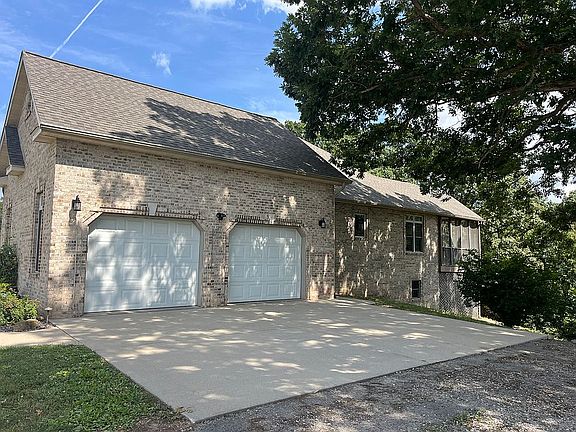 2 Car Garage