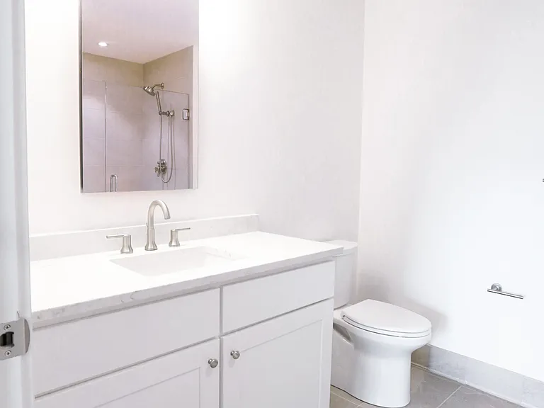 2330 Penn Ave #202 — Photo 18