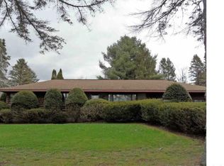 2746 Mohawk St, Sauquoit, NY 13456