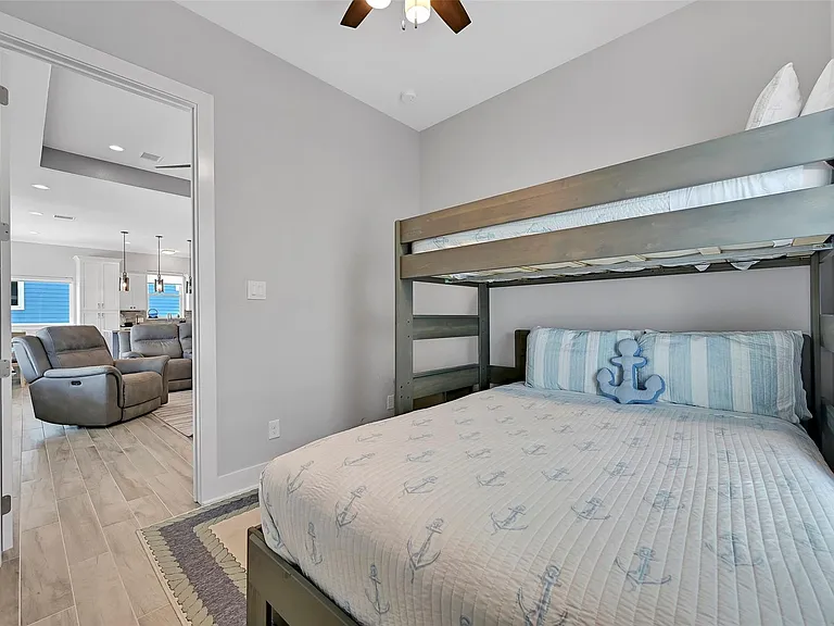 22915 Martes St — Photo 15