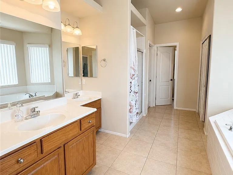 409 Orchid Oasis Ave — Photo 6