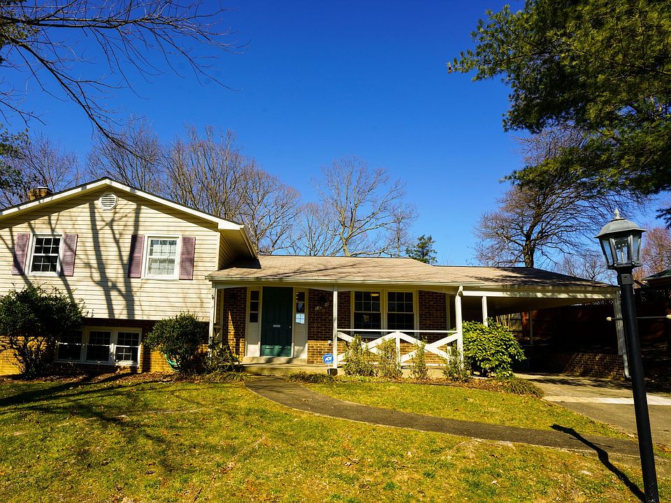 1st image of 12402 Hatchway Ct