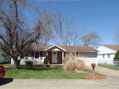 111 Dodd St, Poca, WV, 25159