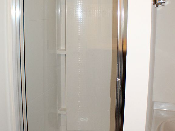 Master bath seperate shower