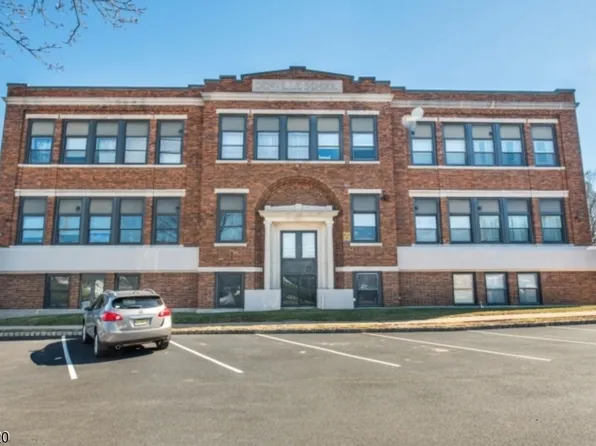 124 E Main St #211, Denville Twp., NJ 07834
