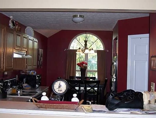 1st image of 705 Graftons Mill Ln
