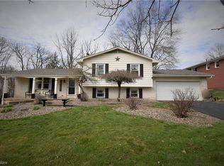 8523 Sleepy Hollow Dr NE, Warren, OH