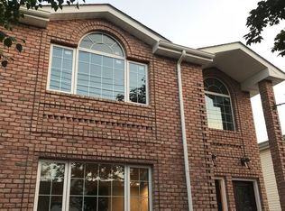 18220 145th Ave, Springfield Gardens, NY 11413