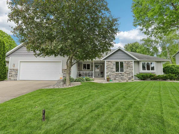 810 Ganser Dr, Waunakee, WI 53597