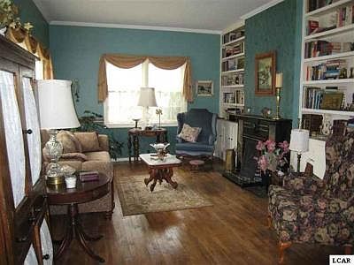 4th image of 303 W Pottawatamie St