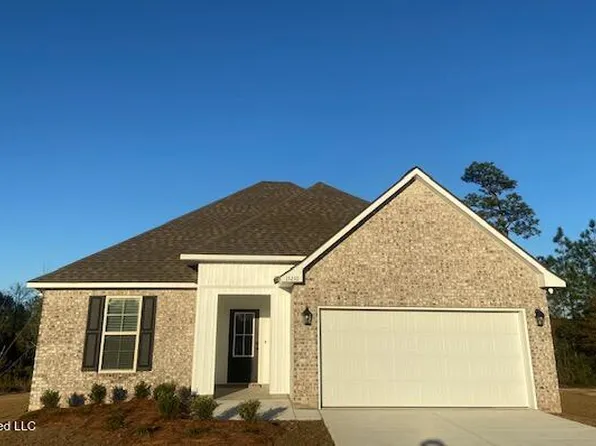 15210 High Point Dr, Gulfport, MS 39503