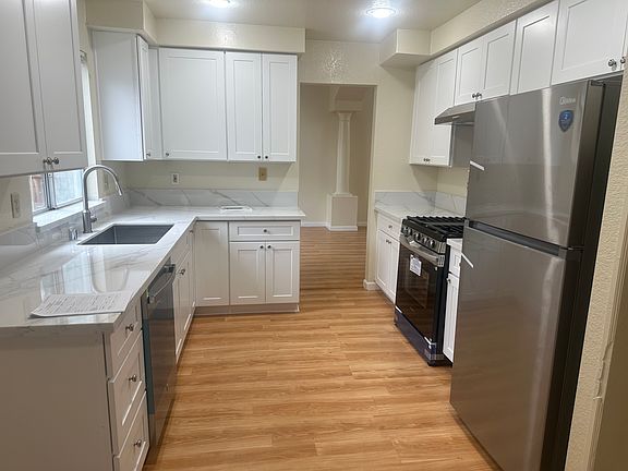 2nd image of 5225 Jacinto Ave