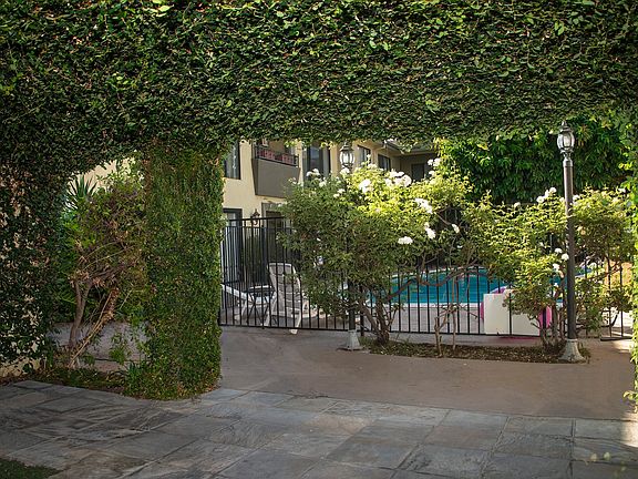 4th image of 11150 Acama St APT 12A