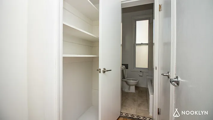 Rented by Nooklyn NYC LLC | media 20