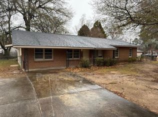 203 Oklahoma Ave, Warner Robins, GA 31093