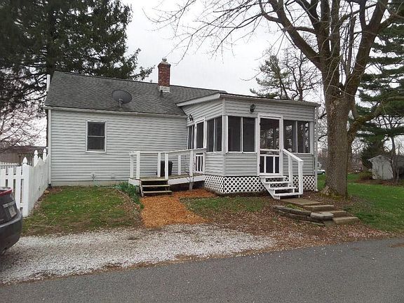 2nd image of 703 S East St