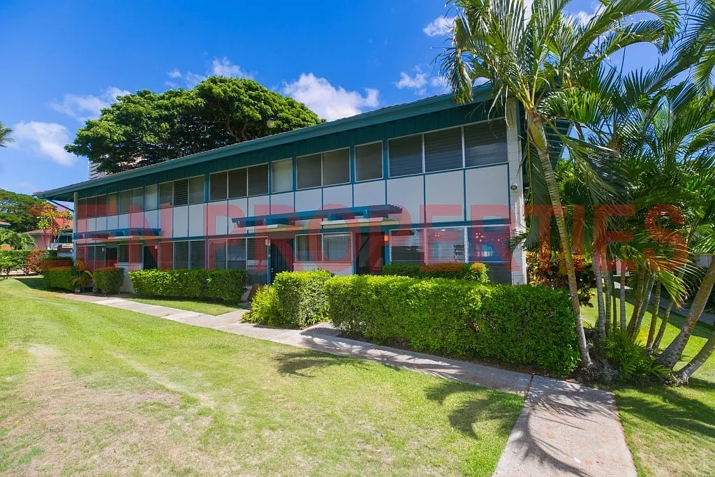 A 2 bdrm / 2 bath unit with 1 prkg for rent at Tropicana Villages- Makai — Photo 1
