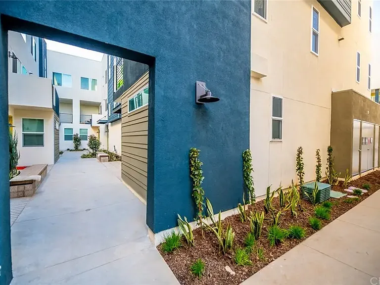 832 Aloe Pl — Photo 6