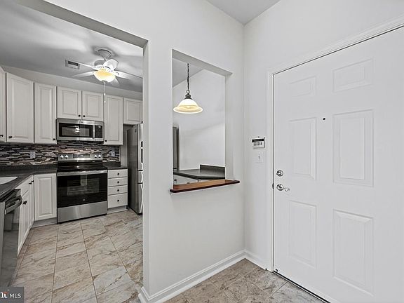 4th image of 7335 Brookview Rd Unit 104