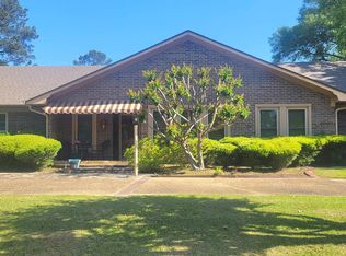 6 Lavender Ln, Texarkana, AR 71854