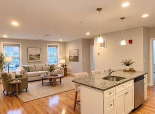 50 Sheffield Dr #202, Dover, NH 03820
