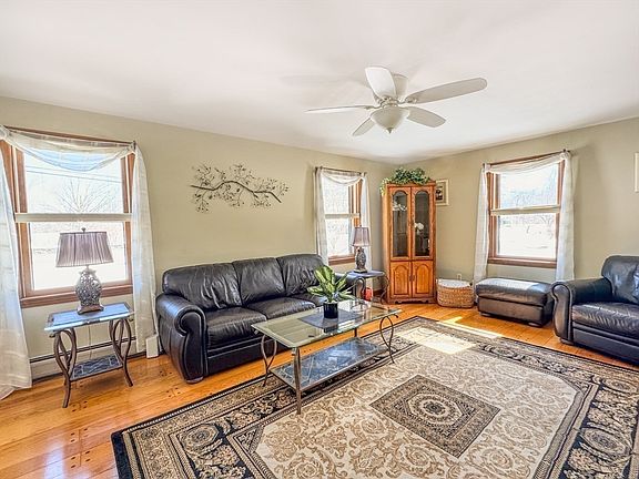 4th image of 714 Colrain Rd