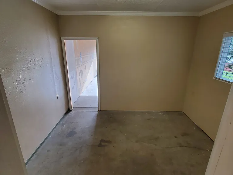 5602 N Millrun Ave — Photo 9
