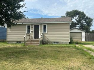 608 E 6th St, Hays, KS 67601