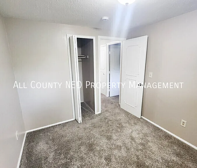 5727 Carolyn Dr — Photo 10