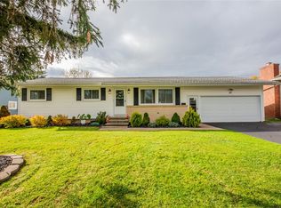 27 Noel Dr, Rochester, NY 14606