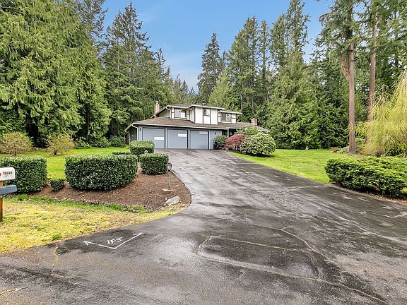 2nd image of 18120 NE 146th Way