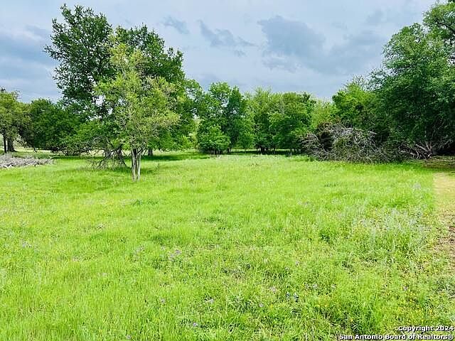 1st image of 101 La Luna Dr