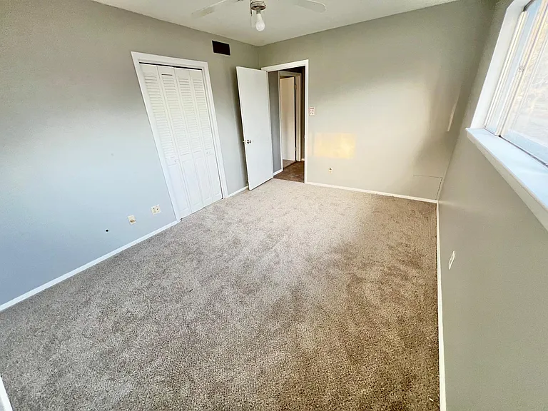 2913 Sheridan Dr — Photo 4