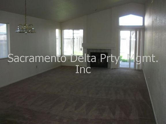 Formal Dining/Family Room