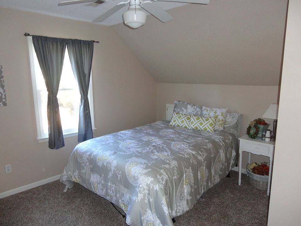 1st image of 701 Waccamaw Ave