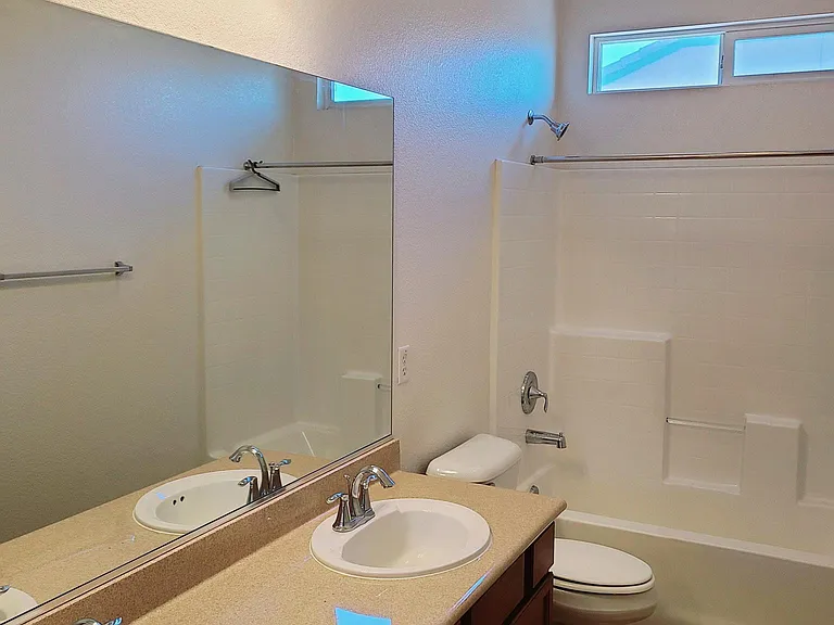 6751 Heathgrove Dr — Photo 15