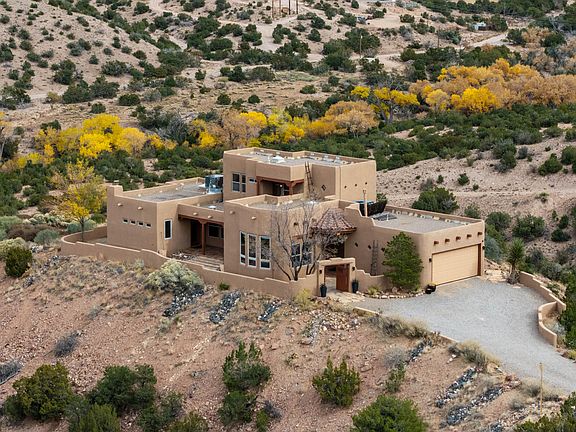 2nd image of 52 Camino De Las Brisas