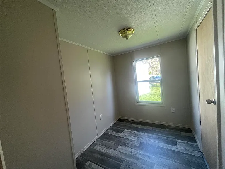 124 Cherry Dr — Photo 9