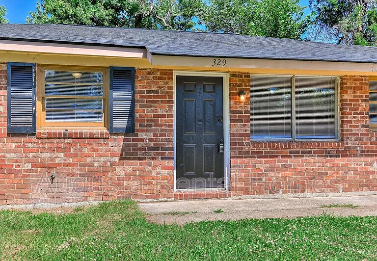 329 E View Dr — Photo 4