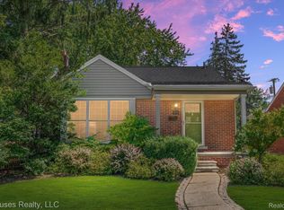 2678 Oakshire Ave, Berkley, MI 48072