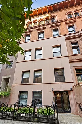 Sold by Compass | media 12