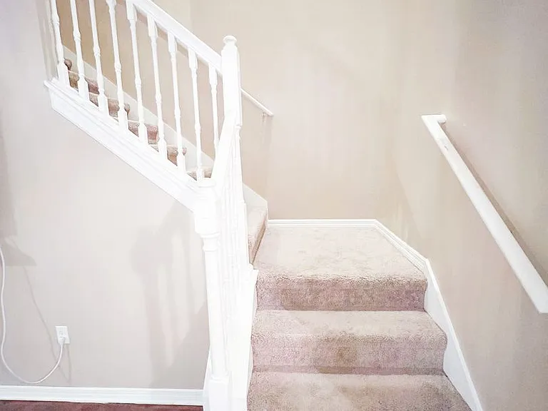 402 Rock Springs Cir — Photo 14