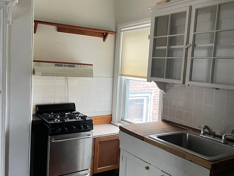 635 N 12th St #3-F — Photo 3