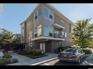 1027 W Rooftop Dr, Midvale, UT 84047