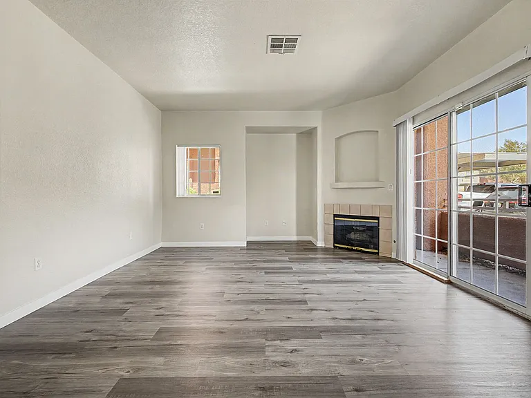 4730 E Craig Rd #26 — Photo 8