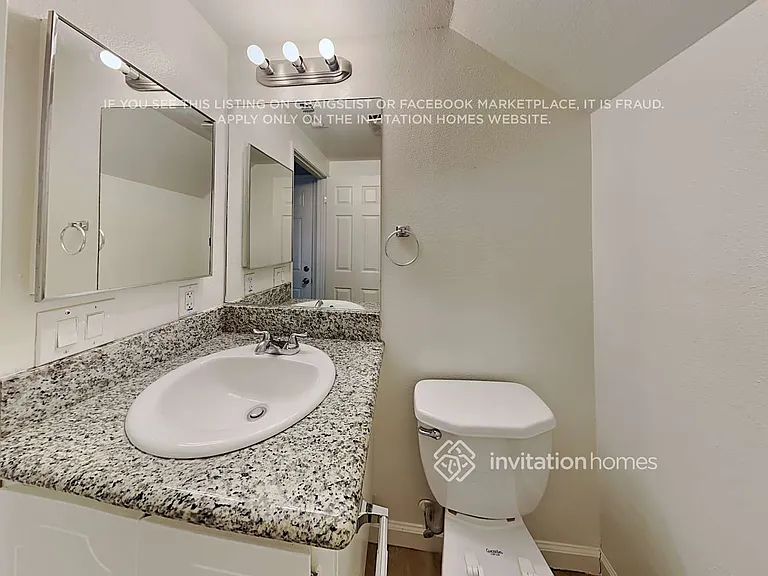 9236 Linda Rio Dr — Photo 16